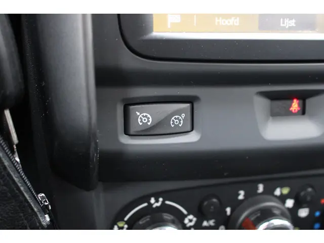 Dacia Duster 1.2 TCe 4x2 Blackshadow 2017 Benzine 22