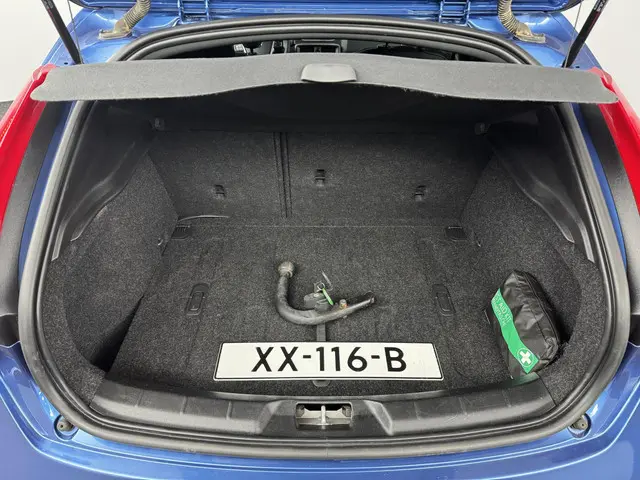 Volvo V40 1.5 T3 Polar+ Sport 2019 Benzine 9