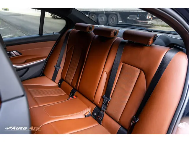 BMW M3 3-serie xDrive Competition 2021 Benzine 17