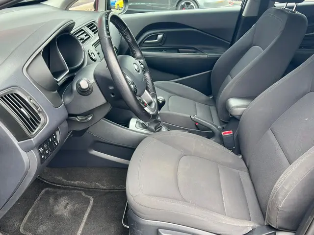 Kia Rio 1.2 CVVT Super Pack 2013 Benzine 12