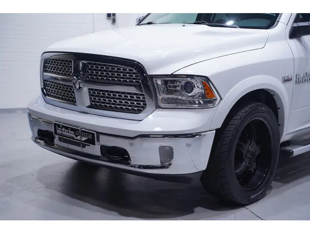 Dodge Ram 1500 5.7 V8 4x4 Crew Cab 5'7 Rebel 2019 Benzine 12