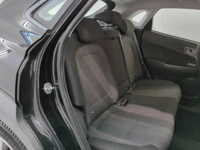 Hyundai Kona EV Comfort 64 kWh 2020 Elektrisch 12