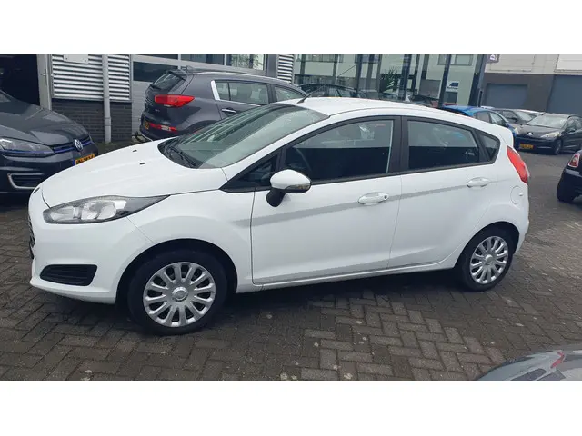 Ford Fiesta 1.0 Style 2015 Benzine 4