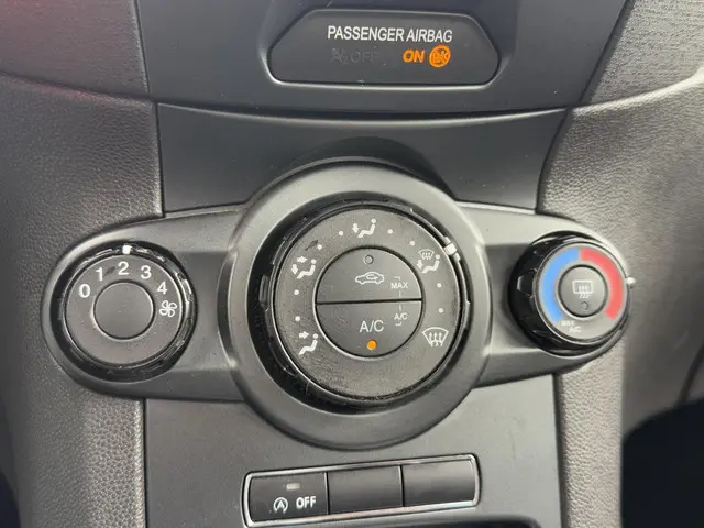 Ford Fiesta 1.0 Style 2015 Benzine 15