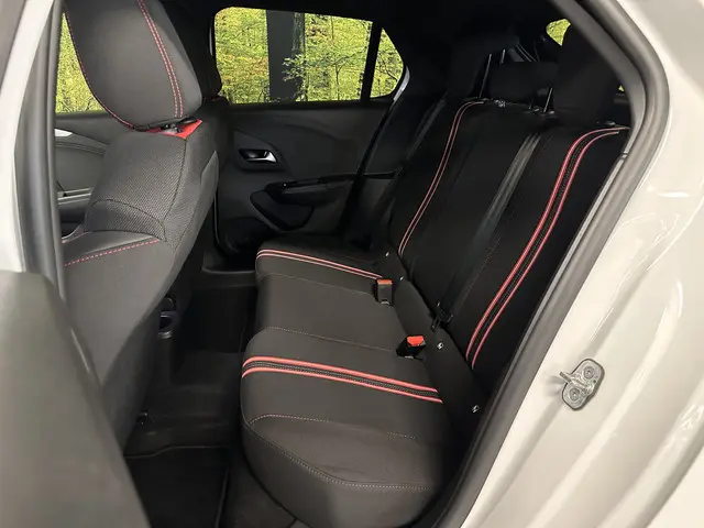 Opel Corsa 1.2 GS Line 2022 Benzine 21