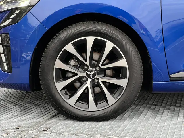 Mitsubishi Colt 1.0T MT Intense 2024 Benzine 24