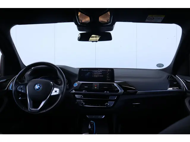 BMW iX3 Executive 80 kWh 2021 Elektrisch 16