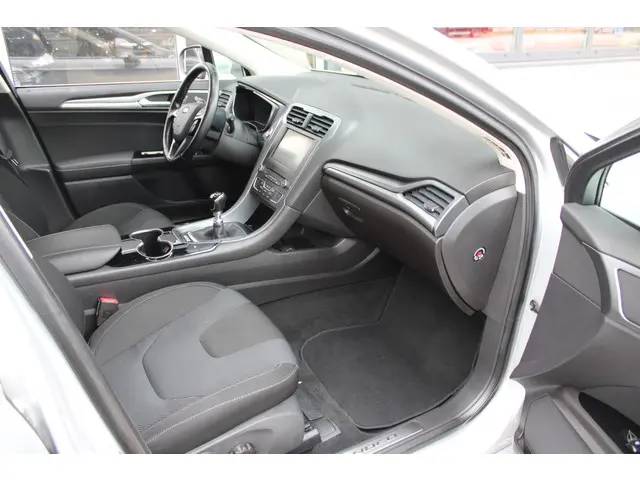 Ford Mondeo Wagon 1.5 TDCi Titanium 2017 Diesel 16