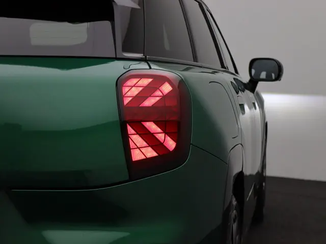 MINI Aceman E 2025 Elektrisch 17