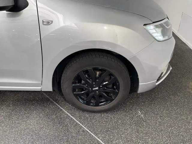 Dacia Sandero 0.9 TCe Laureate 2017 Benzine 22