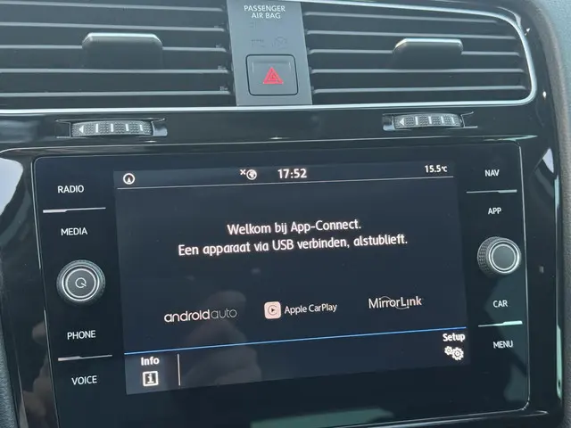 Volkswagen Golf 1.5 TSI Highline 2019 Benzine 11