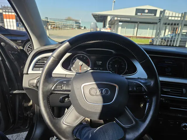 Audi A4 Avant 1.8 TFSI Advance 2015 Benzine 13