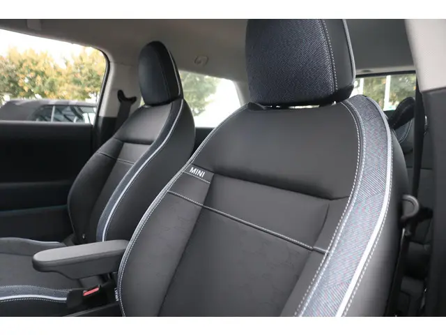 MINI 3-Deurs Cooper E 2025 Elektrisch 16