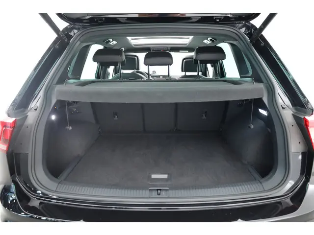 Volkswagen Tiguan 1.5 TSI R-Line DSG 2023 Benzine 21