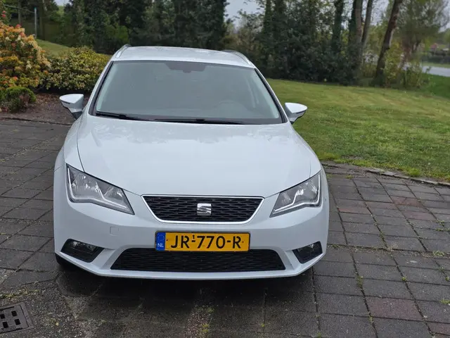 SEAT Leon ST 1.0 EcoTSI Style Connect 2016 Benzine 2
