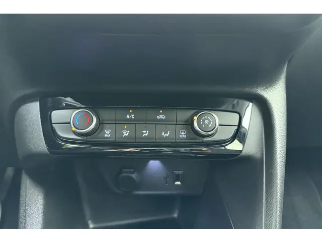 Opel Corsa 1.2 Edition 2021 Benzine 24