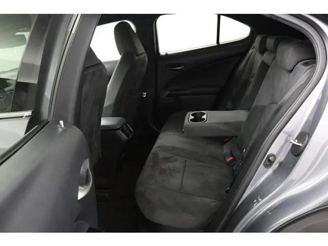Lexus UX 250h Business Line 2019 Hybride Benzine 41
