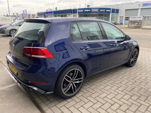 Volkswagen Golf 1.5 TSI Highline 2020 Benzine 3