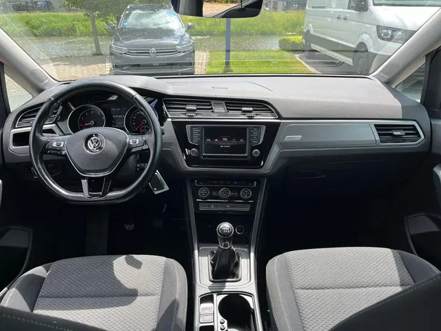 Volkswagen Touran 1.2 TSI Comfortline 7p 2016 Benzine 5