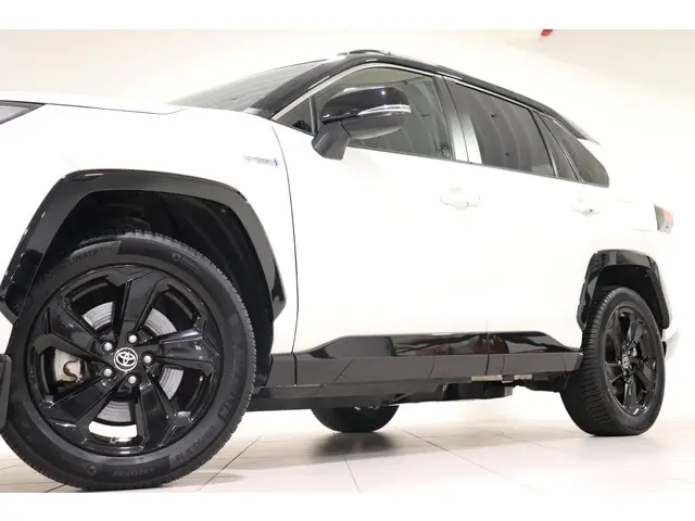 Toyota RAV4 2.5 Hybrid AWD Bi-Tone, 2020 Hybride Benzine 8