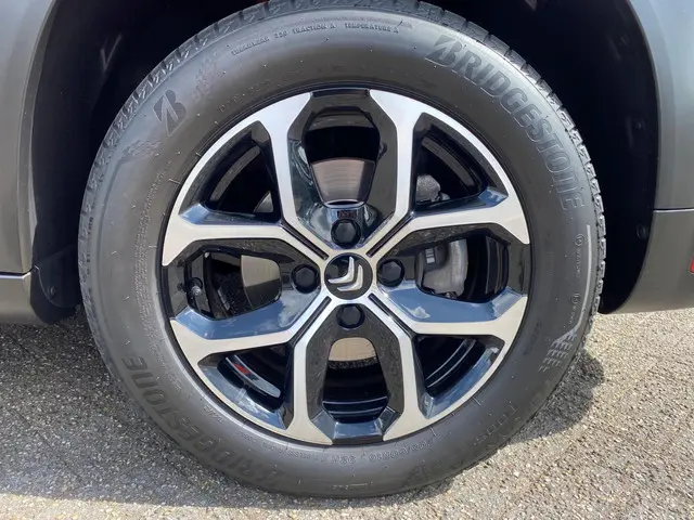 Citroën C3 Aircross 1.2 PureTech C-Series 2023 Benzine 26