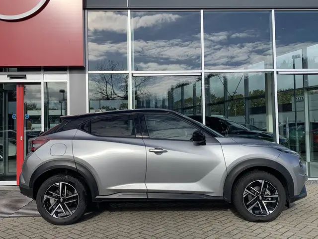 Nissan Juke 1.0 DIG-T Business Design 2025 Benzine 15