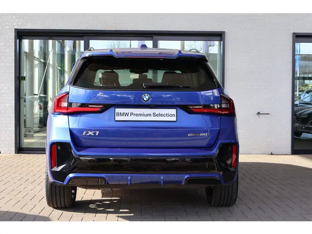 BMW iX1 eDrive20 2025 Elektrisch 5