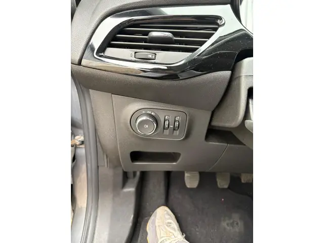 Opel Corsa 1.2 2016 Benzine 19