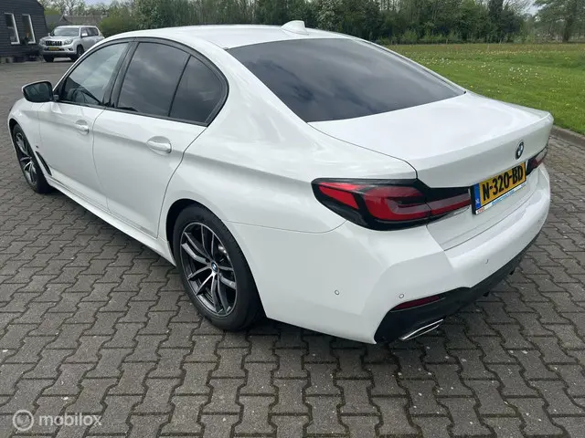 BMW 5 Serie 520d High Executive 2020 Diesel 6