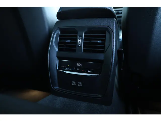 BMW i4 M50 High Executive 84 kWh 2023 Elektrisch 25