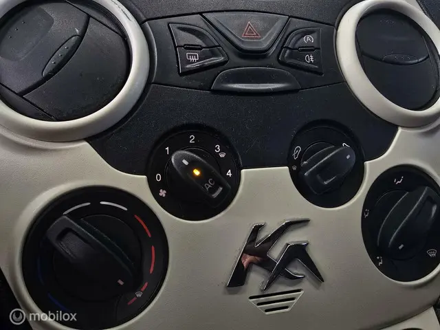 Ford Ka 1.2 Cool & Sound start/stop/ Airco / Apk 2012 Benzine 13