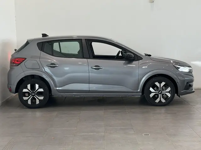 Dacia Sandero 1.0 TCe 90 Journey 2025 Benzine 8