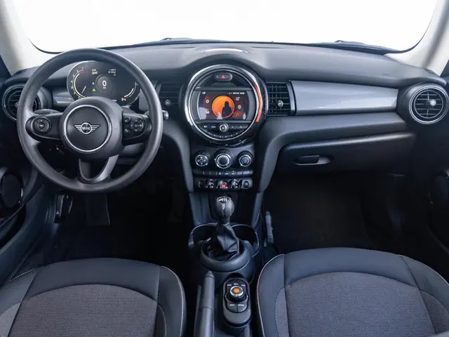 MINI 3-Deurs Cooper 2021 Benzine 7