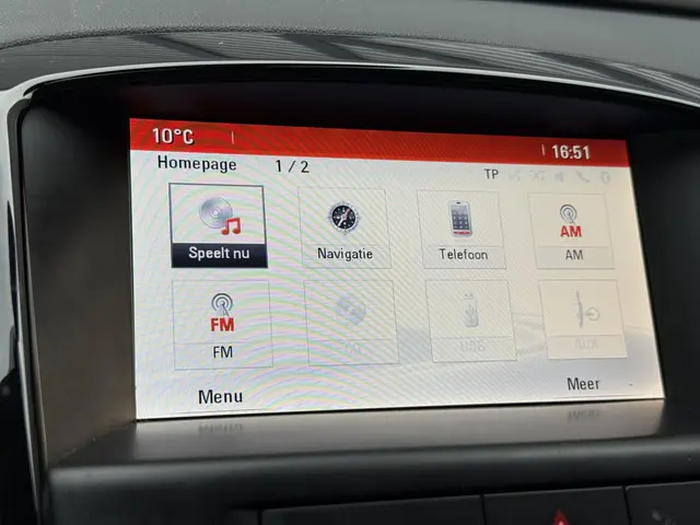 Opel Astra Sports Tourer 1.4 Turbo Sport + 2015 Benzine 18