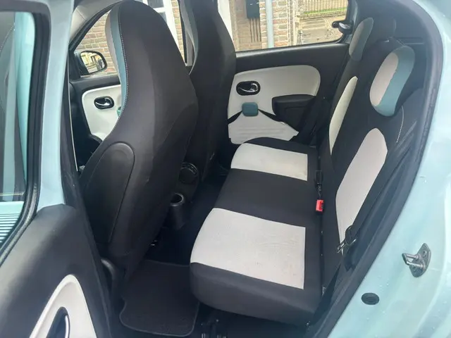 Renault Twingo 1.0 SCe Expression 2015 Benzine 12