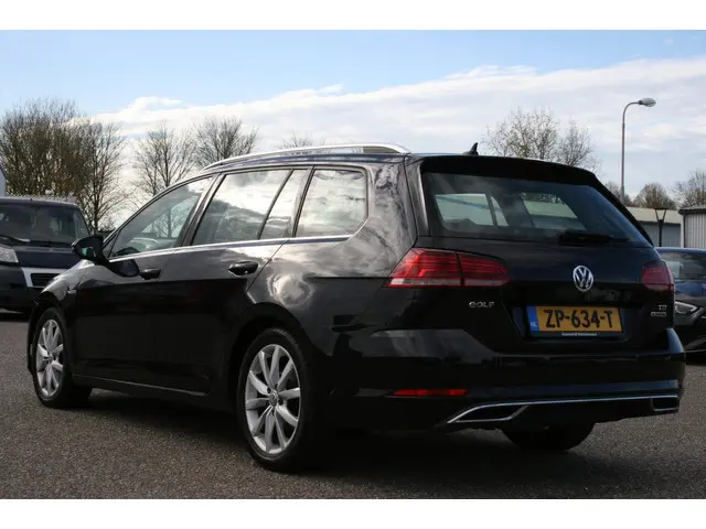 Volkswagen Golf Variant 1.5 TSI Highline 2018 Benzine 2