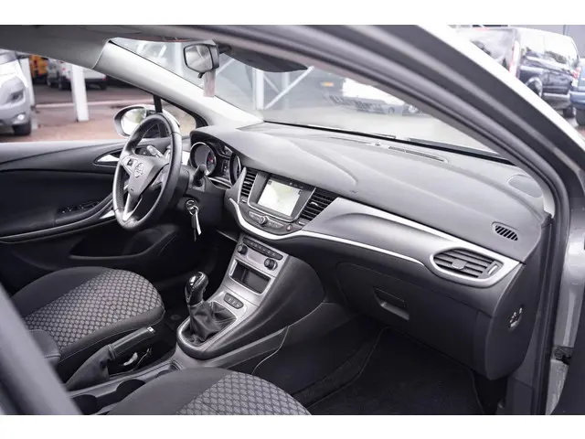 Opel Astra Sports Tourer 1.5 CDTI Edition 2021 Diesel 30