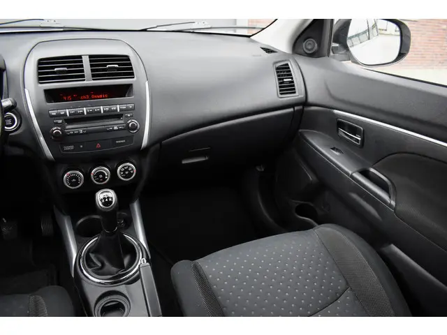 Mitsubishi ASX 1.6 Intense ClearTec 2012 Benzine 15