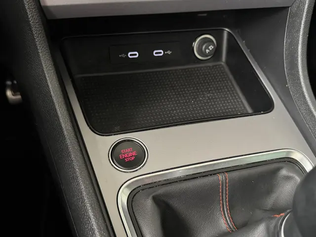 SEAT Ateca 1.5 TSI FR Business Intense 2022 Benzine 27