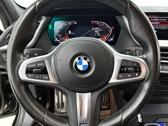 BMW 1 Serie 118i High Executive 2020 Benzine 28