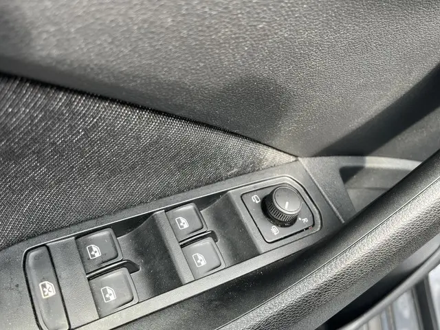 Škoda Kamiq 1.0 TSi DSG Style 2023 Benzine 25