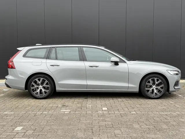 Volvo V60 3