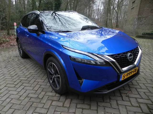 Nissan QASHQAI 1.3 MHEV Tekna 2023 Hybride Benzine 4