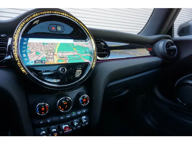 MINI 3-Deurs Cooper 2023 Benzine 11