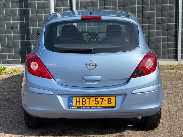 Opel Corsa 1.4-16V 2014 Benzine 9