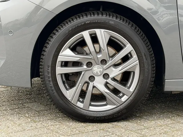 Peugeot 208 1.2 PureTech Allure Pack 2024 Benzine 14