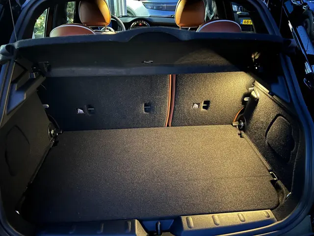 MINI Cooper Mini 1.5 Business Edition 2021 Benzine 24