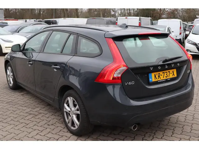 Volvo V60 2.0 D3 Summum 2016 Diesel 7