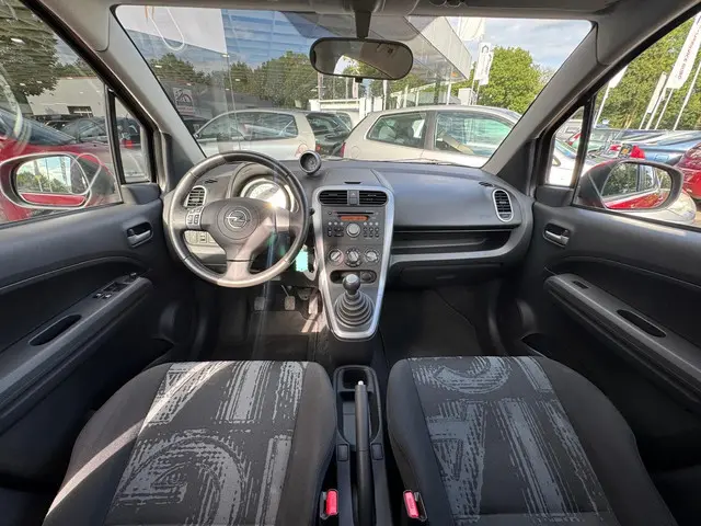 Opel Agila 1.0 Edition 2012 Benzine 4