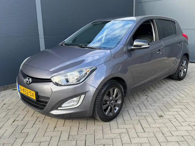 Hyundai i20 1.2 HP i-Motion / Led / Airco 2014 Benzine 8